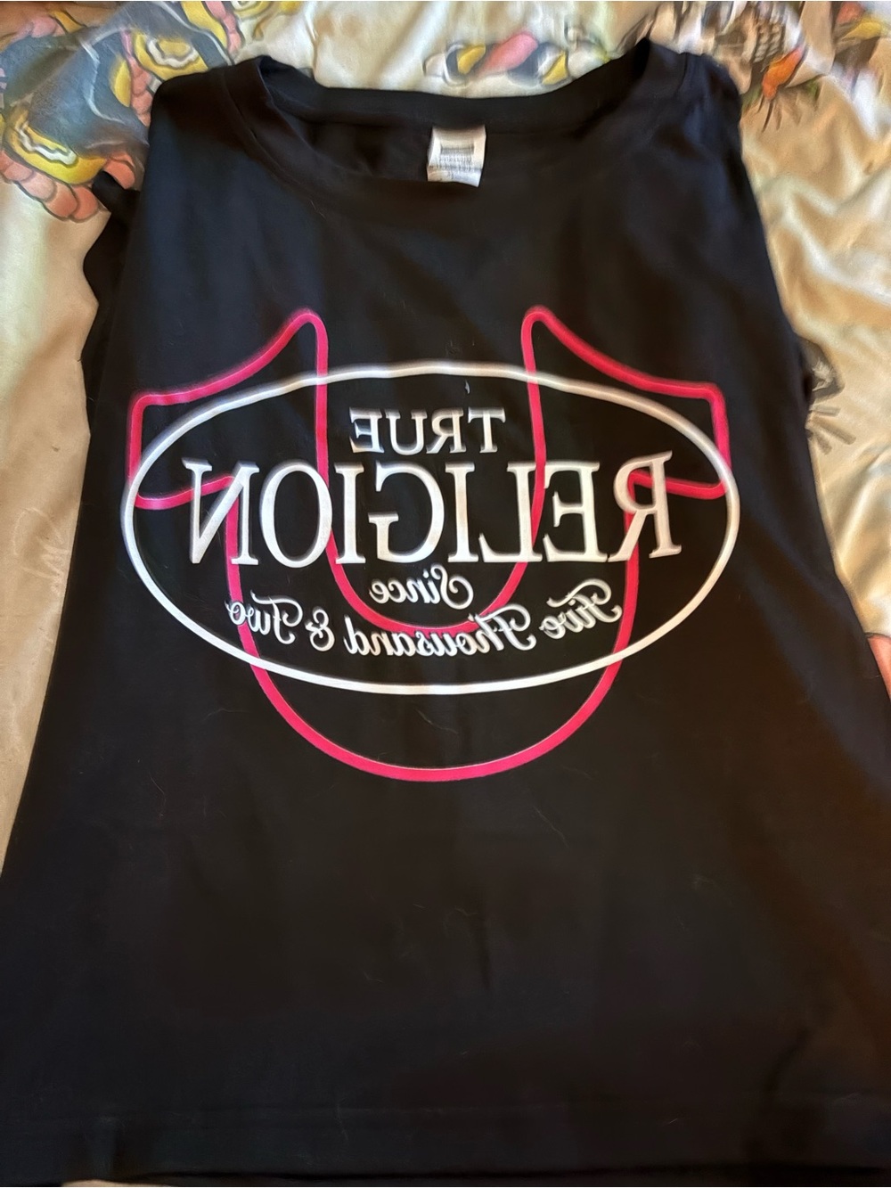 True Religion Women Crop Top Black Graphic Tee with Pink & White Logo